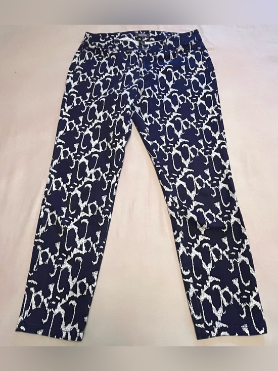 Kenneth Cole Reaction Denim - Kenneth Cole Reaction Woman’s Navy and White Loud Printed Cropped Jeans Size 6